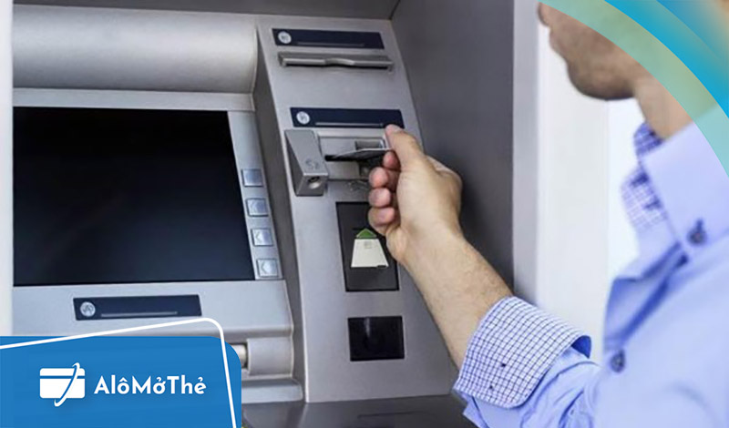 Kiểm tra số dư trong thẻ ATM qua cây ATM