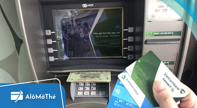 Rút tiền mặt thẻ tín dụng Vietcombank tại ATM