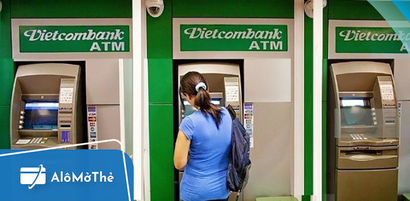 Tra cứu số tài khoản Vietcombank qua cây ATM